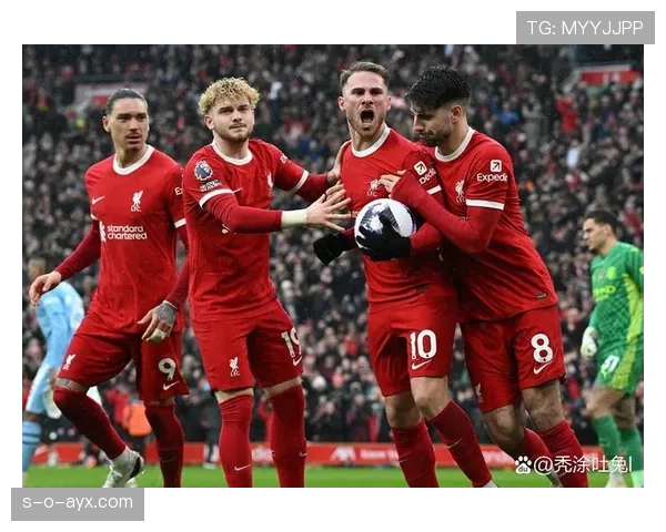 英超争冠白热化:曼城利物浦巅峰对决悬念再起 英超争冠白热化:曼城利物浦巅峰对决悬念再起